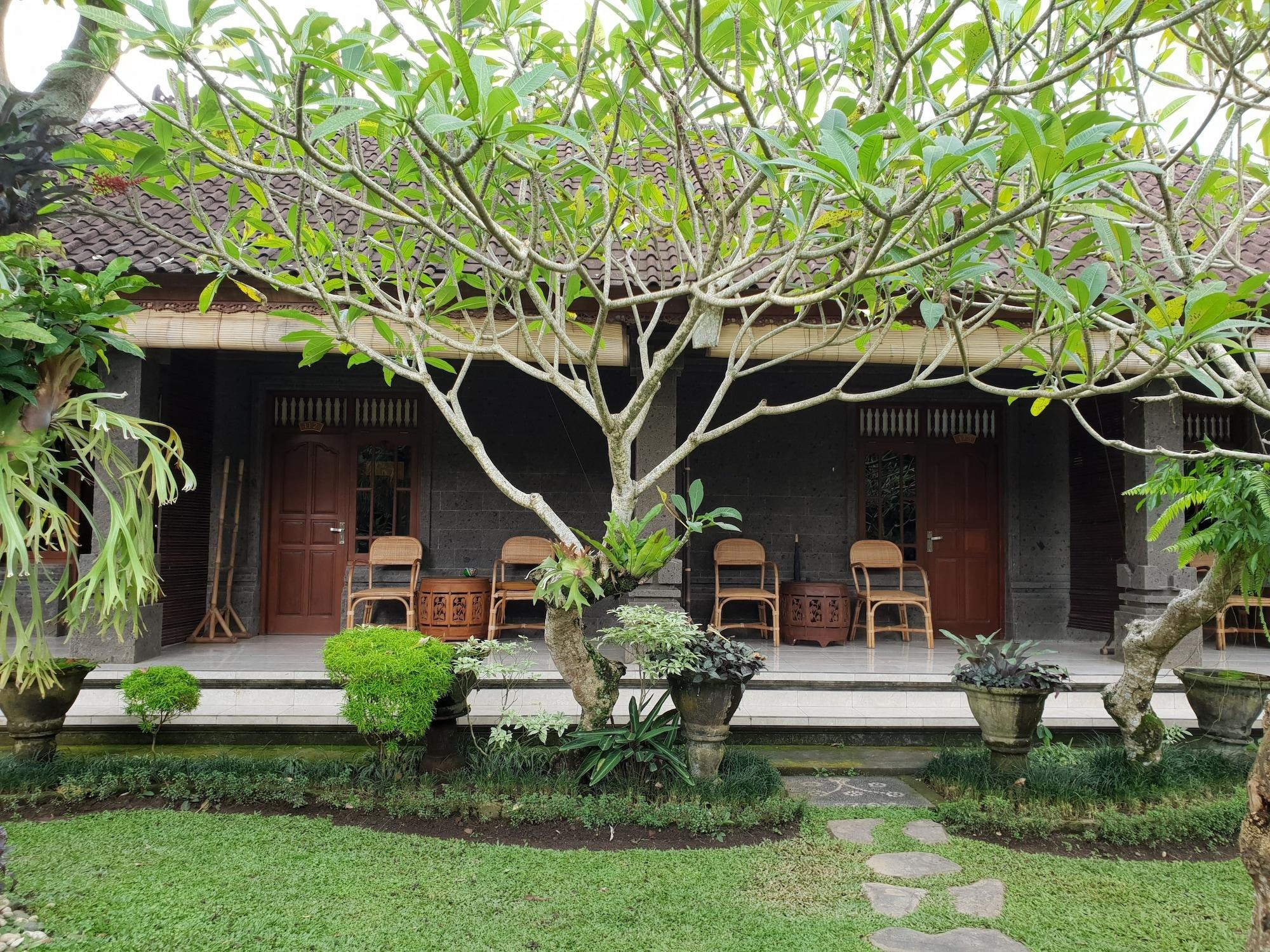 Отель Liyer House Lodtunduh Экстерьер фото